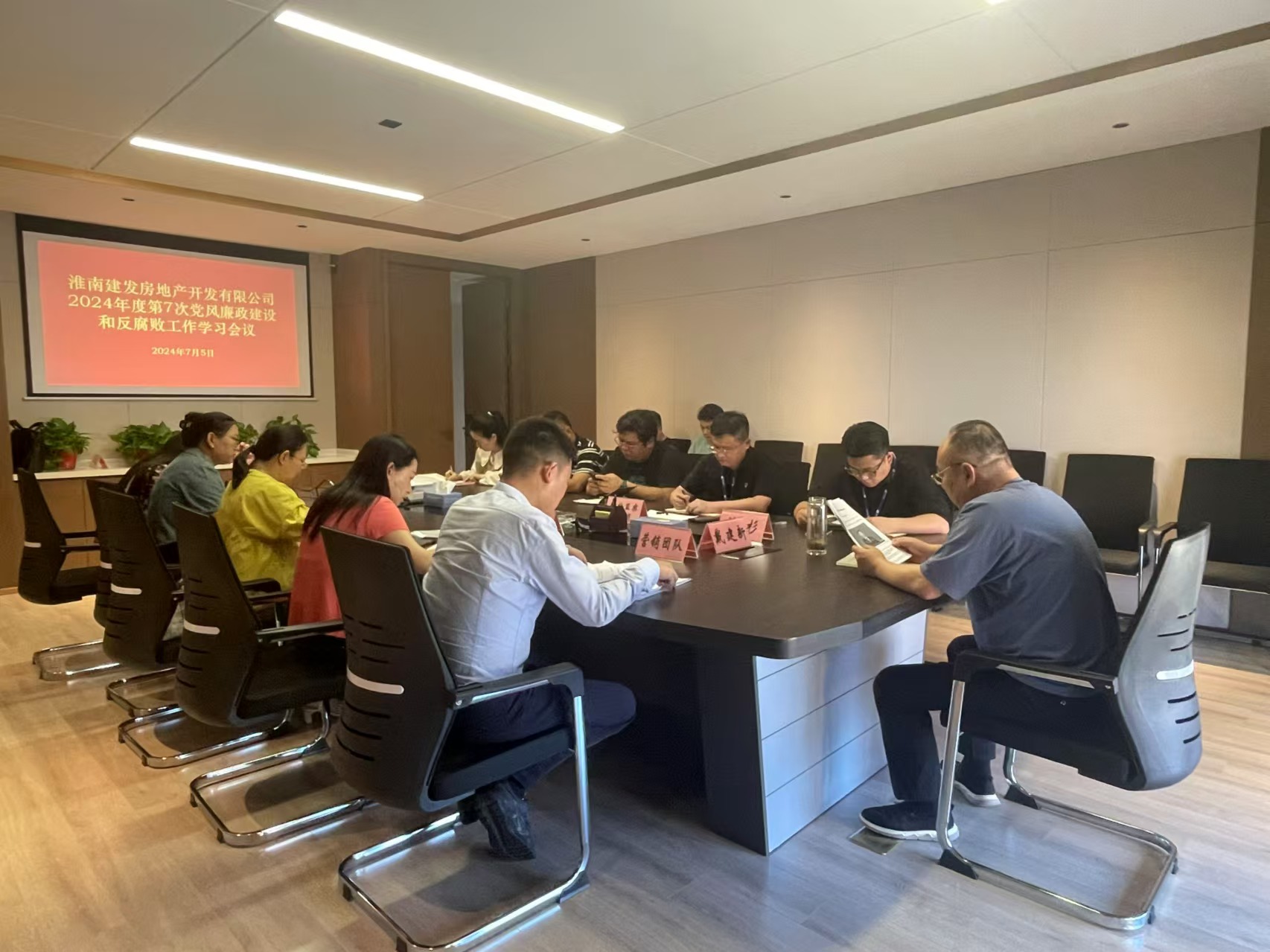 a7b37948d41afc92f6b1ace6cd85144